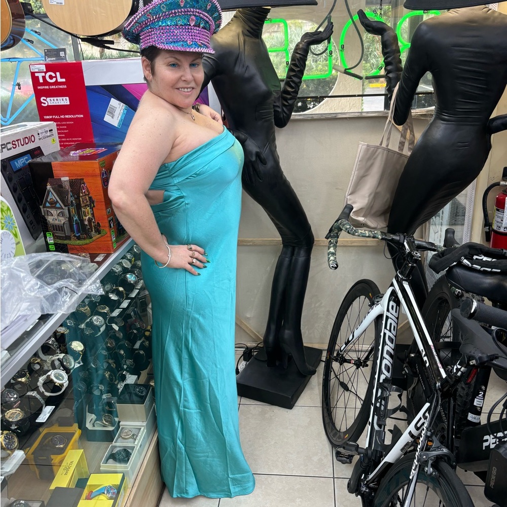 Hello Molly Turquoise Midi Dress Size Large.